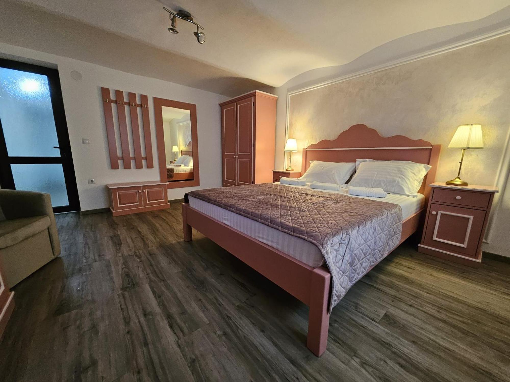 Casa Raduly - Apartament Demisol ซีบิว ภายนอก รูปภาพ