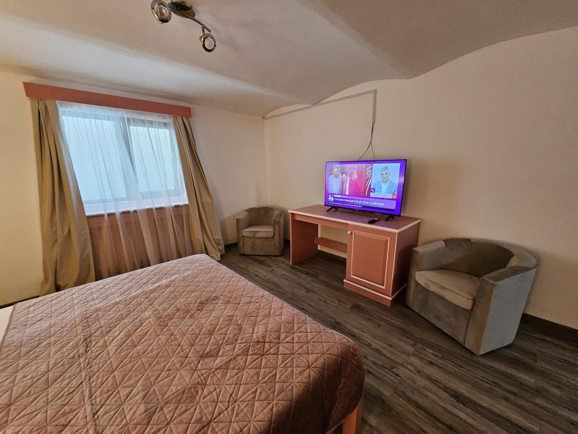 Casa Raduly - Apartament Demisol ซีบิว ภายนอก รูปภาพ